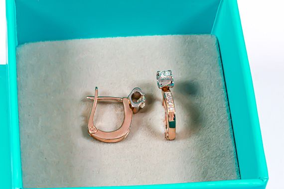 Сережки из красного и белого золота с бриллиантами | Зображення 3