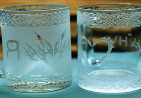 Парные чашки 320 мл с гравировкой Я люблю Украину набор стеклянных кружок для чая патриотический подарок