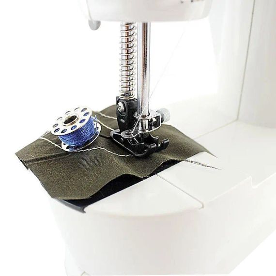 Міні швейна машинка 4 в 1 Mini Sewing Machine SM-201 | Зображення 2