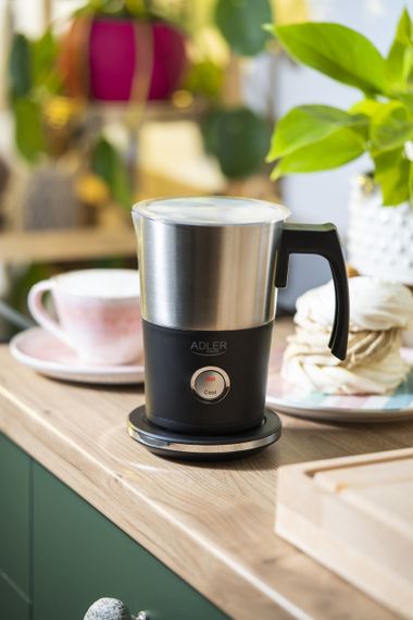 Капучинатор электрический Adler AD 4497 вспениватель молока с подогревом для кофе латте капучино какао | Зображення 7