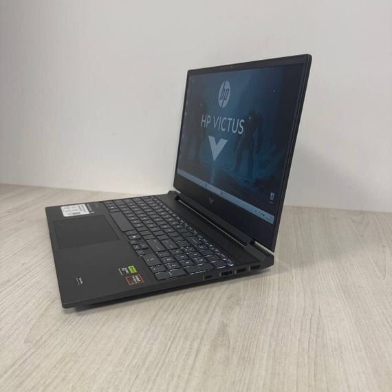 Ігровий ноутбук HP Victus 15-fb3001nr / 15.6" (1920x1080) IPS /  AMD Ryzen Al 7350 (8 (16) ядер по 2.0 - 5.0 GHz)  / 16 GB DDR5 / 512 GB SSD / nVidia GeForce RTX 5060, 8 GB GDDR7, 128-bit / WebCam б/в | Зображення 6