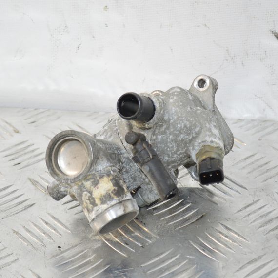 Корпус термостата 1.4 / 1.6 CRDI Hyundai i30 2007-2012 Корпус термостата Хюндай ай30 | Зображення 2