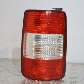 Ліхтар задній лівий Volkswagen Caddy 3 2004-2010 фургон мінівен Фара стоп задня ліва Фольксваген 2K0945111A