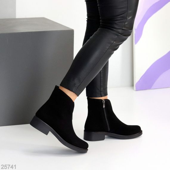 Практичні універсальні чорні зимові черевики замшеві низький хід | Зображення 6