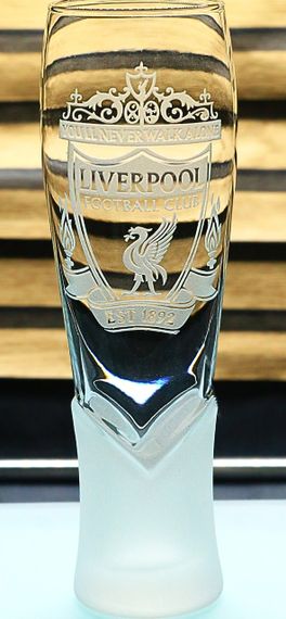 Крафтовый бокал 440 мл Ливерпуль с гравировкой Стеклянный бокал для фаната ФК Liverpool Подарок болельщику