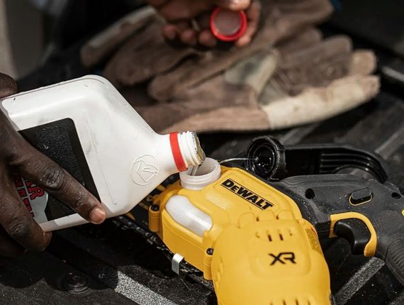 Акумуляторна міні-пилка DeWalt без АКБ та ЗП DCMPS520N | Зображення 3