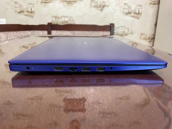 Ноутбук Dell Inspiron 3593 / 15.6" (1920x1080) TN Touch / Intel Core i7-1065G7 (4 (8) ядра по 1.3 - 3.9 GHz) / 8 GB DDR4 / 256 GB SSD / Iris Plus Graphics / WebCam б/в | Зображення 3