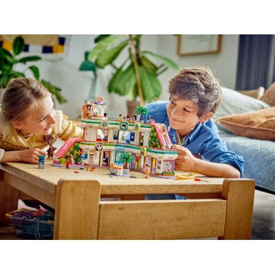 Конструктор LEGO Friends Торговый центр в Хартлейк-Сити 1237 деталей (42604) | Зображення 5