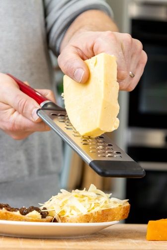 Тертка KitchenAid Coreline KAG320OHERE 29.6 см червона | Зображення 7