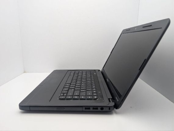 Ноутбук HP Compaq Presario CQ57 / 15.6" (1366x768) TN / Intel Core i3-2330M (2 (4) ядра по 2.2 GHz) / 4 GB DDR3 / 160 GB HDD / Intel HD Graphics 3000 / WebCam / DVD-ROM б/в | Зображення 4