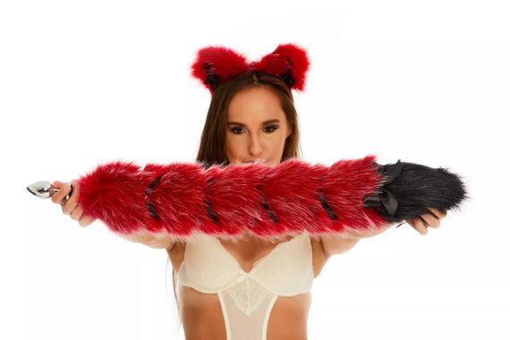 Анальний хвіст зі стрічкою без пробки, Темно-червоний з чорним кінчиком, OKOVA 60 см. Sex Aura | Зображення 2