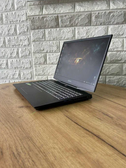 Ноутбук Gigabyte Aorus 15-X9 15.6" 144Hz i7 8750H 16Gb SSD 512Gb RTX 2070 Б/В | Зображення 6