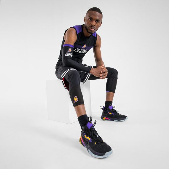 Рукав баскетбольний E500 для дорослих NBA Los Angeles Lakers чорний - 4 | Зображення 4