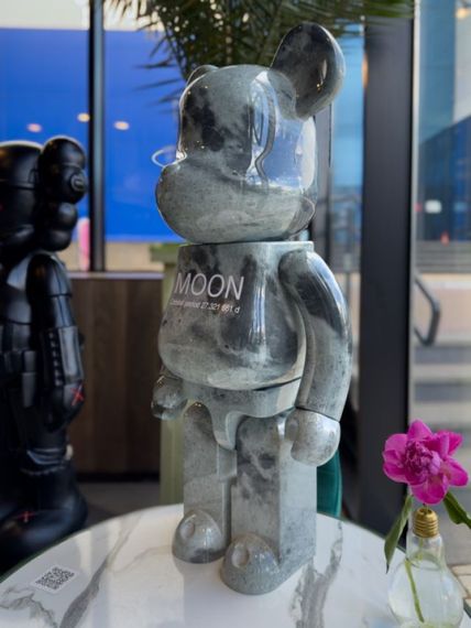 Bearbrick Planet Series Moon дизайнерська статуетка ведмідь Беарбрік 70 см mb002