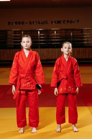 Червоне дитяче кімоно для дівчаток, грепплінг, TM BUDOGI, зріст 140 см, щільність 350 гр/м.кв.