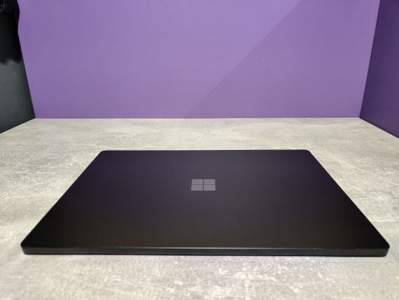 Ноутбук Microsoft Surface Laptop 3 1873 / 15" (2496x1664) IPS Touch / AMD Ryzen 5 3580U (4 (8) ядра по 2.1 - 3.7 GHz) / 8 GB DDR4 / 240 GB SSD / AMD Radeon Vega 9 Graphics / WebCam б/в | Зображення 4