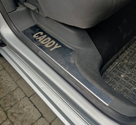 Накладки на внутрішні пороги (Carmos, сталь) 4 штуки для Volkswagen Caddy 2004-2010 рр | Зображення 1