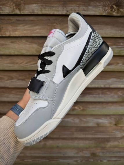 Кросівки Nike Air Jordan Legacy 312 Low (світло сірі) | Зображення 5