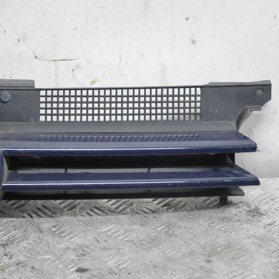 Решітка радіатора Volkswagen Golf IV 1997-2003 синій Фольксваген Гольф 4 1J0853655G 1J0853651H | Зображення 3