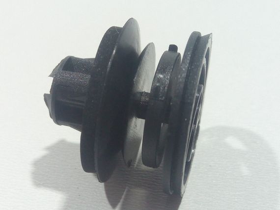 Пістон кріплення обшивки дверей Seat/Skoda/VW (15681) (3B0868243) | Зображення 1