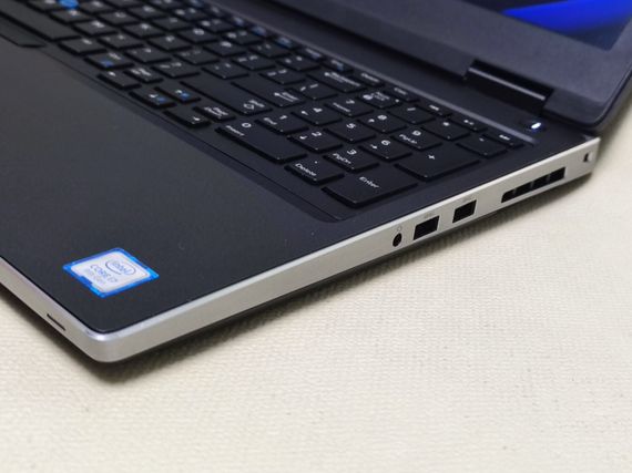 Мобильная рабочая станция Dell Precision 7540 / 15.6" (1920x1080) IPS / Intel Core i7-9850H (6 (12) ядер по 2.6 - 4.6 GHz) / 16 GB DDR4 / 256 GB SSD / nVidia Quadro T1000, 4 GB GDDR6, 128-bit б/у | Зображення 3