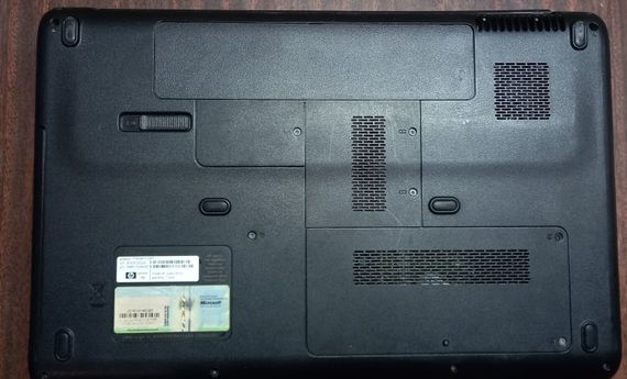 Ноутбук HP Compaq Presario CQ60 / 15.6" (1366x768) TN / Intel Celeron 585 (1 ядро з 2.16 GHz) / 4 GB DDR2 / 250 GB HDD / Intel GMA 4500M Graphics / WebCam / DVD-ROM / Windows 7 / АКБ не тримає б/в | Зображення 7
