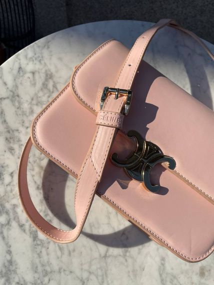 Сумка жіноча Celine Teen Triomphe Bag in Shiny Calfskin Pink Селін пудра DN063 | Зображення 1