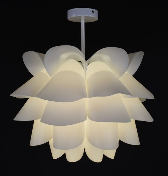 Люстра стельова на 1 лампочку 27947 Білий 45х48х48 см. | Зображення 1