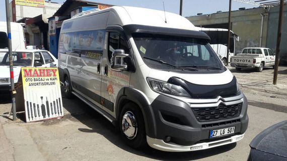 Козырек на лобовое стекло (черный глянец, 5мм) для Citroen Jumper 2007-2024 и | Зображення 7