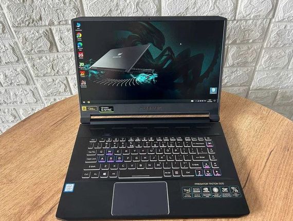 Ноутбук  Acer Triton 500 15,6" 144Hz i7 8750H 16Gb SSD 512Gb RTX 2080 MaxQ Б/У