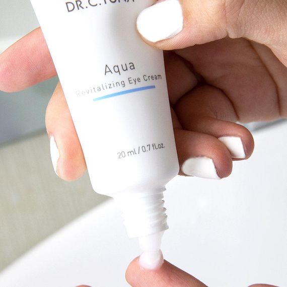 Відновлюючий крем для шкіри навколо очей Farmasi Aqua 20 мл | Зображення 7