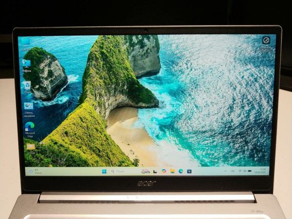 Ультрабук Б-класс Acer Swift 3 / 14" (1920x1080) IPS / Intel Core i7-1165G7 (4 (8) ядра по 2.8 - 4.7 GHz) / 8 GB DDR4 / 120GB SSD / Intel Iris Xe Graphics / WebCam б/у | Зображення 2
