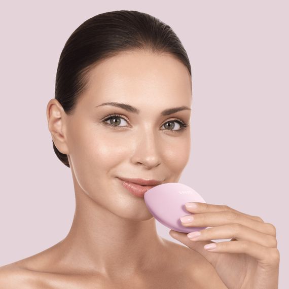 Пристрій для збільшення обʼєму губ GESKE Lip Volumizer&Booster 4в1 Big white, Рожевий | Зображення 3
