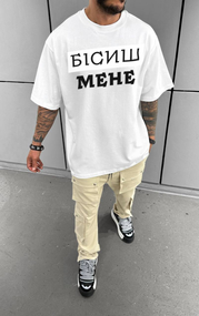 Футболка з мерчем