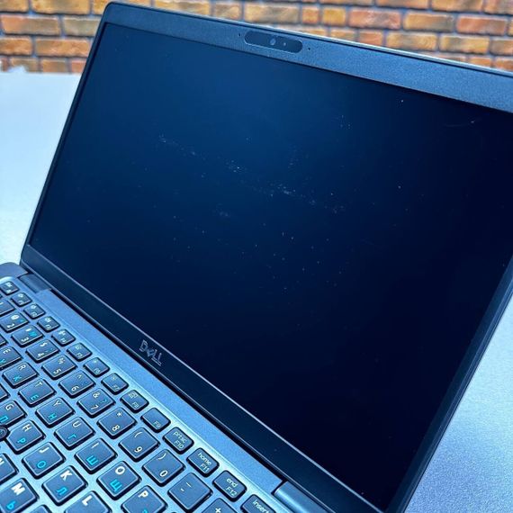 Ультрабук Б-клас Dell Latitude 5400 / 14" (1920x1080) IPS / Intel Core i5-8365U (4 (8) ядра по 1.6 - 4.1 GHz) / 8 GB DDR4 / 256 GB SSD / Intel UHD Graphics / WebCam б/в | Зображення 4