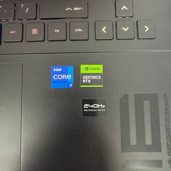 Игровой ноутбук HP Omen 16-u0078nr / 16" (2560x1600) IPS / Intel Core i7-13700HX (16 (24) ядер по 2.1 - 5.0 GHz) / 16 GB DDR5 / 512 GB SSD / nVidia GeForce RTX 4070, 8 GB GDDR6, 128-bit / WebCam б/у | Зображення 2