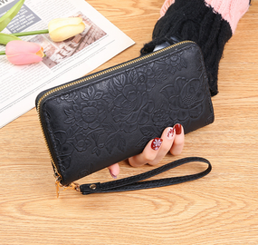 Гаманець клатч жіночий стильний чорний місткий на блискавці