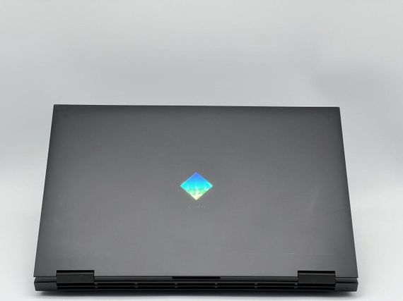 Игровой ноутбук Б-класс HP Omen 17-ck2095cl / 17.3" (2560x1440) IPS / Intel Core i9-13900HX (24 (32) ядер по 2.2 - 5.4 GHz) / 32 GB DDR5 / 960 GB SSD / nVidia GeForce RTX 4080, 12 GB GDDR6, 192-bit / WebCam б/у | Зображення 4