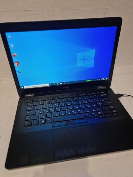 Ультрабук Б-клас Dell Latitude E7470 / 14" (1920x1080) IPS / Intel Core i5-6300U (2 (4) ядра по 2.4 - 3.0 GHz) / 8 GB DDR4 / 256 GB SSD / Intel HD Graphics 520 / WebCam б/в | Зображення 1