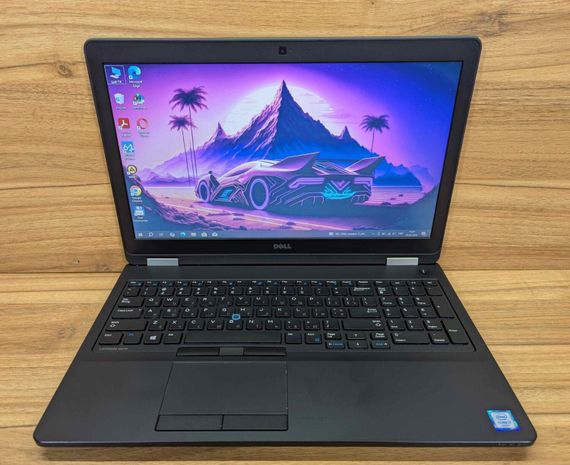 Ноутбук Dell Latitude E5570 / 15.6" (1366x768) TN / Intel Core i5-6300U (2 (4) ядра по 2.4 - 3.0 GHz) / 8 GB DDR4 / 256 GB SSD / AMD Radeon R7 M360, 2 GB DDR3, 64-bit / VGA / WebCam / Windows 10 б/в + Подарунок Бездротова миша / USB | Зображення 1
