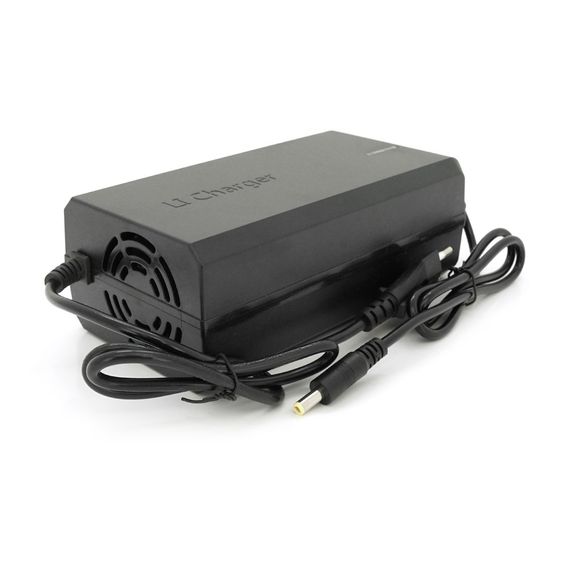Зарядка Jinyi для АКБ Li-ion 60V5A (67.2V),16S,шт. 5.5x2.5,с индикацией,BOX