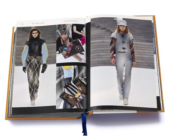 Книга о модных коллекциях Луи Витон Louis Vuitton Catwalk: The Complete Fashion Collections. Jo Ellison | Зображення 8
