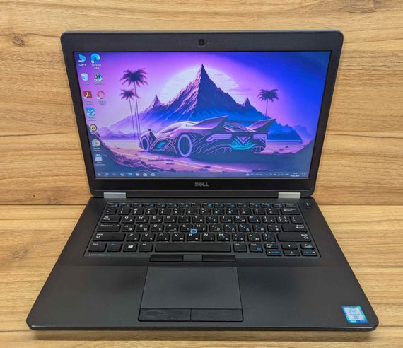 Ноутбук Б-класс Dell Latitude E5470 / 14" (1366x768) TN / Intel Core i5-6300U (2 (4) ядра по 2.4 - 3.0 GHz) / 8 GB DDR4 / 256 GB SSD / Intel HD Graphics 520 / WebCam / Windows 10 б/у | Зображення 1