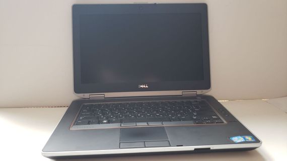 Ноутбук Dell Latitude E6420 / 14" (1600x900) TN / Intel Core i7-2620M (2 (4) ядра по 2.7 - 3.4 GHz) / 8 GB DDR3 / 256 GB SSD / Intel HD Graphics 3000 / WebCam б/в | Зображення 1