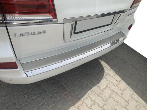 Накладка на задній бампер з хром (2012-2015) для Lexus LX570/450d | Зображення 1
