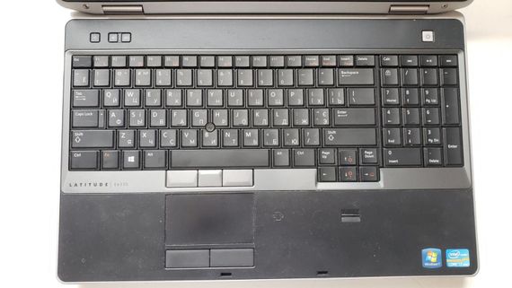 Ноутбук Б-класс Dell Latitude E6530 / 15.6" (1366x768) TN / Intel Core i7-3520M (2 (4) ядра по 2.9 - 3.6 GHz) / 8 GB DDR3 / 250 GB SSD / Intel HD Graphic 4000 / WebCam / DVD-ROM б/у | Зображення 2