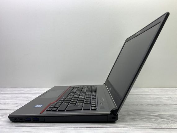 Ноутбук Fujitsu LifeBook E746 / 14" (1920x1080) IPS / Intel Core i7-6600U (2 (4) ядра по 2.6 - 3.4 GHz) / 8 GB DDR4 / 120 GB SSD / Intel HD Graphics 520 / WebCam б/у | Зображення 4
