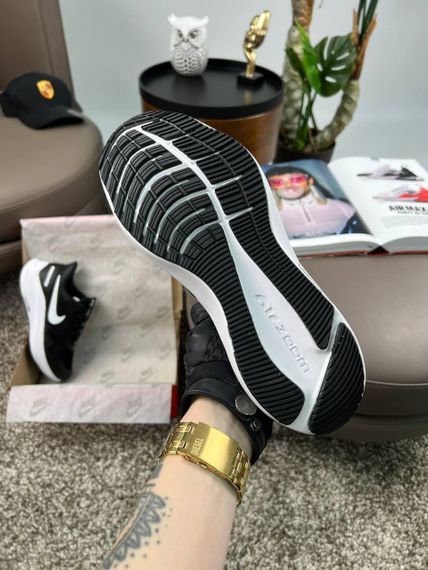 Мужские кроссовки Air Zoom Winflo 8 Shield Black White весна / літо / осінь A3639 44 28 см | Зображення 5