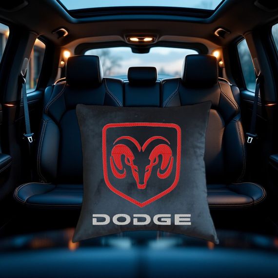 Авто Подушка з вишивкою логотипу марки Dodge додж чорний автомобілісту 00454