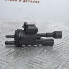 Клапан вакуумного управления Mercedes W202 W203 W210 W211 Sprinter Vito рециркуляции ОГ Мерседес 0025401497